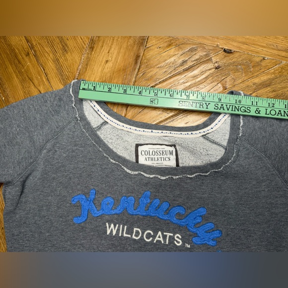 UK Kentucky Wildcats scoopneck sweatshirt - size large by Colosseum Athletics - Picture 12 of 13